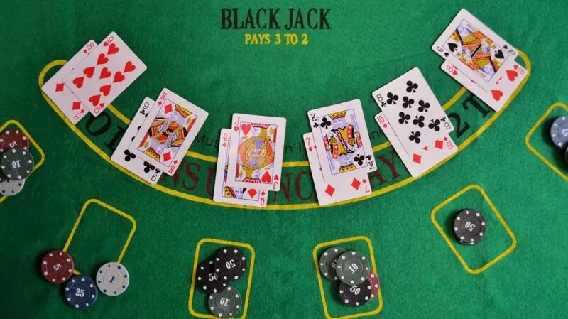 Phân biệt Xì Dách và Blackjack có điểm gì giống và khác nhau?